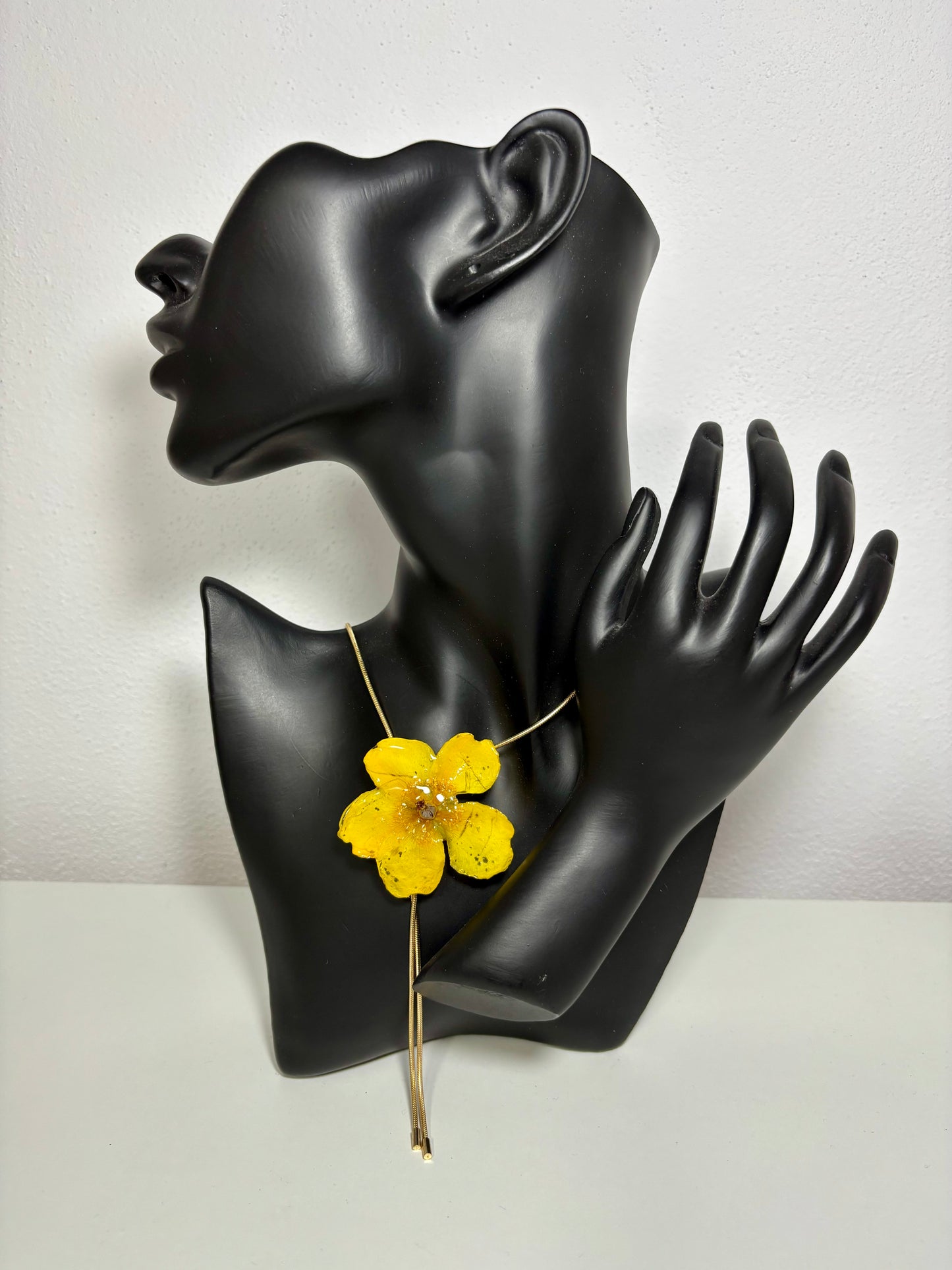 Golden bloom ๐