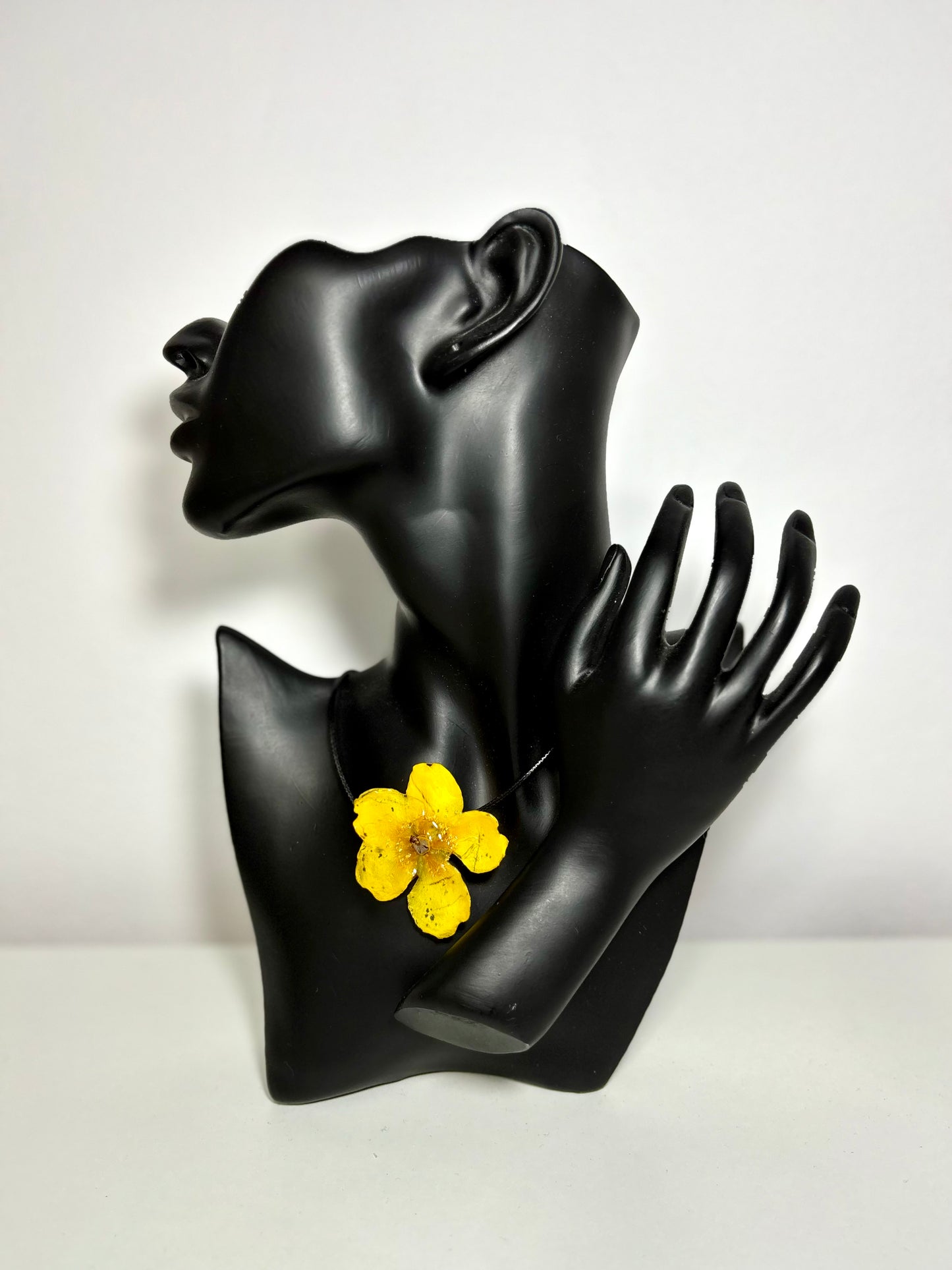 Golden bloom ๐