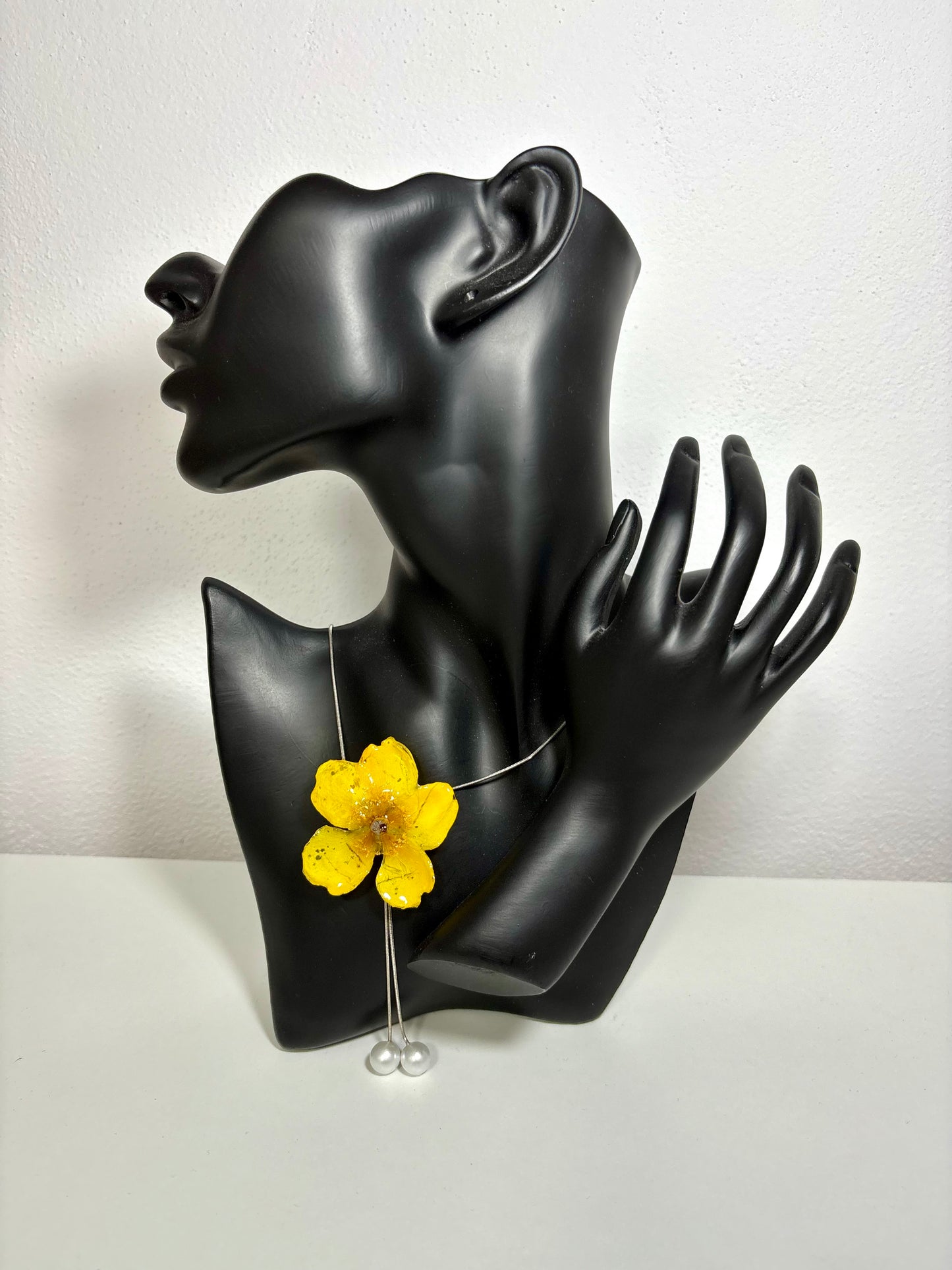 Golden bloom ๐