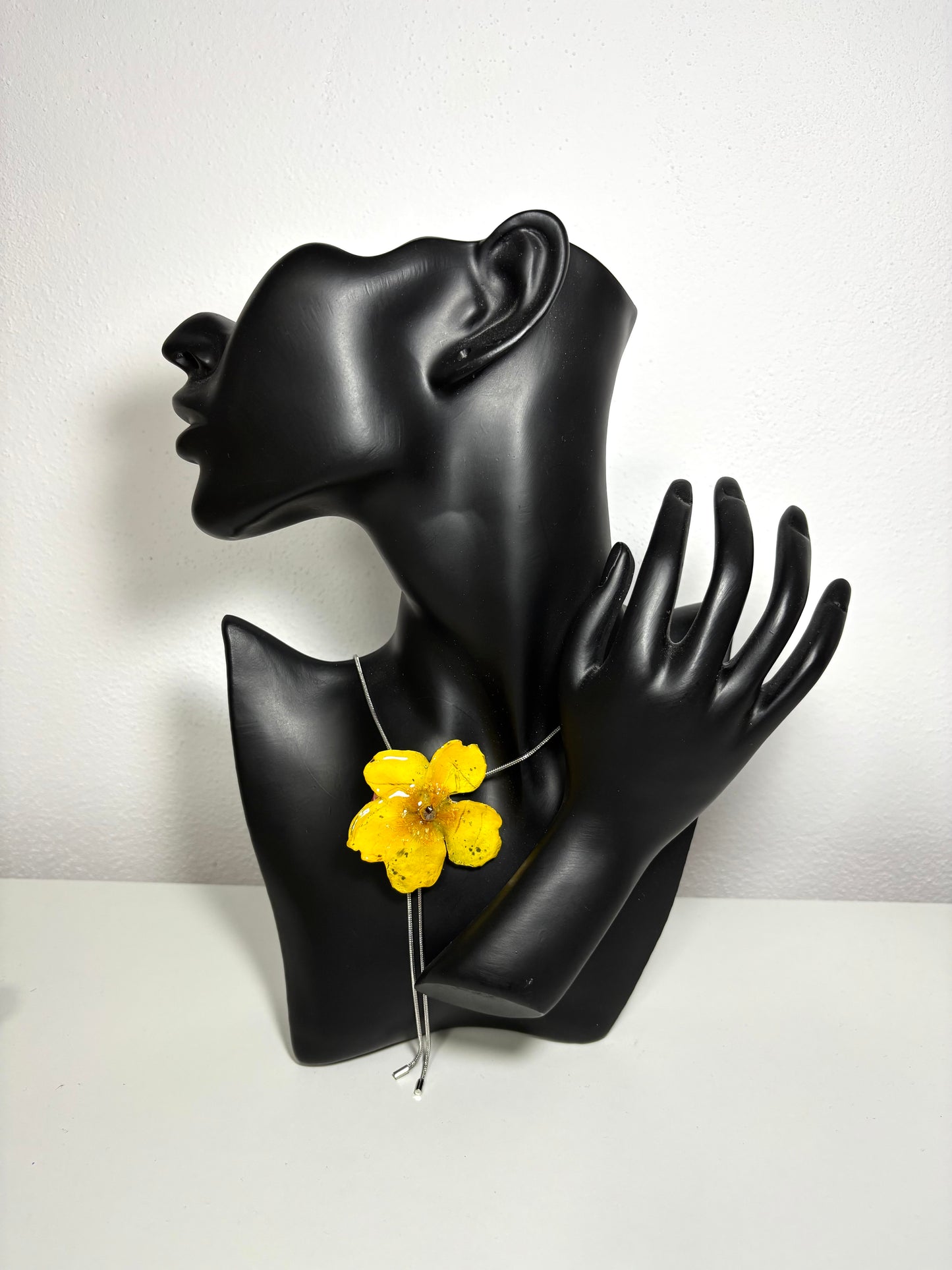 Golden bloom ๐