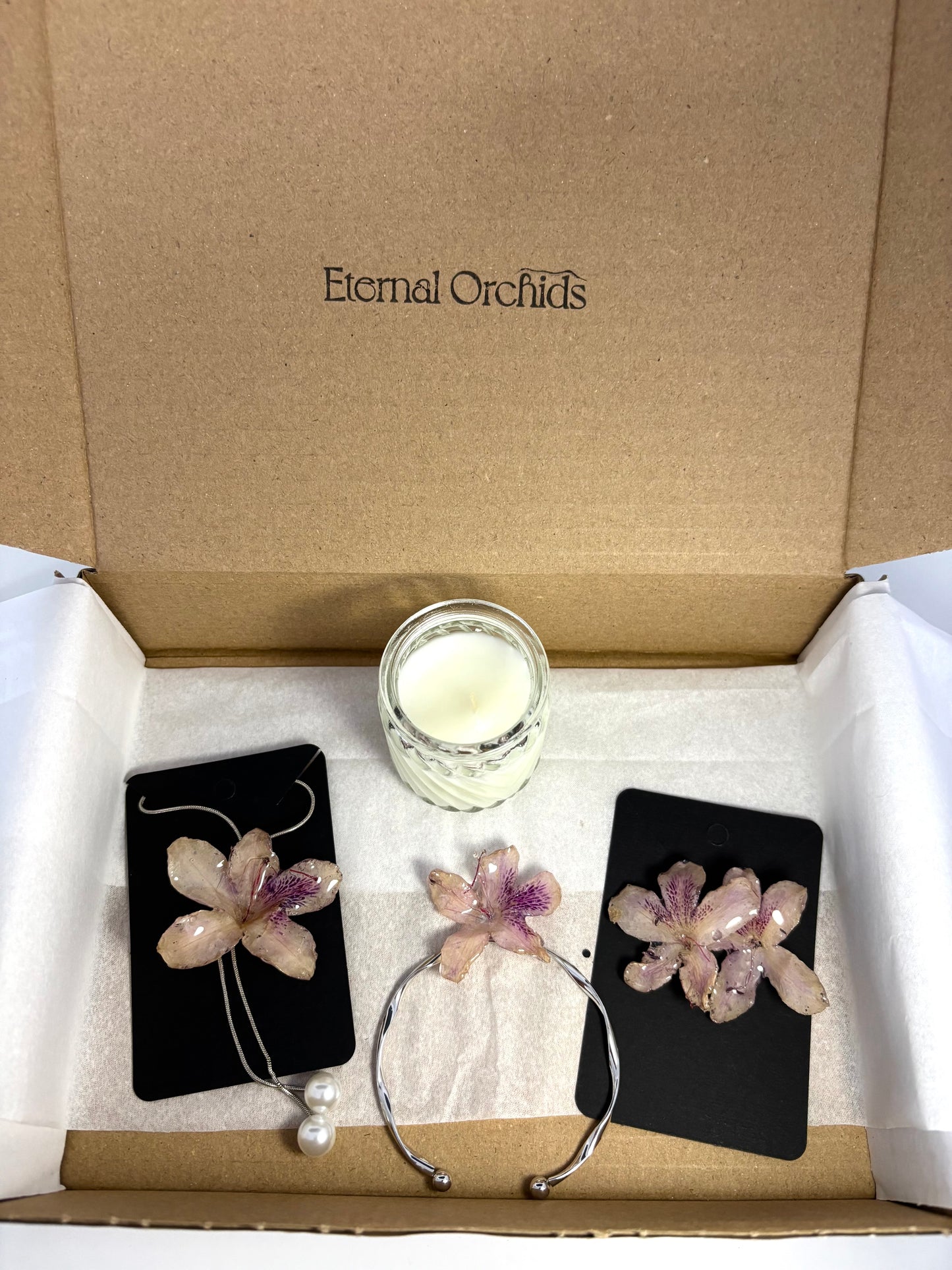 Gift box hibiscus mov