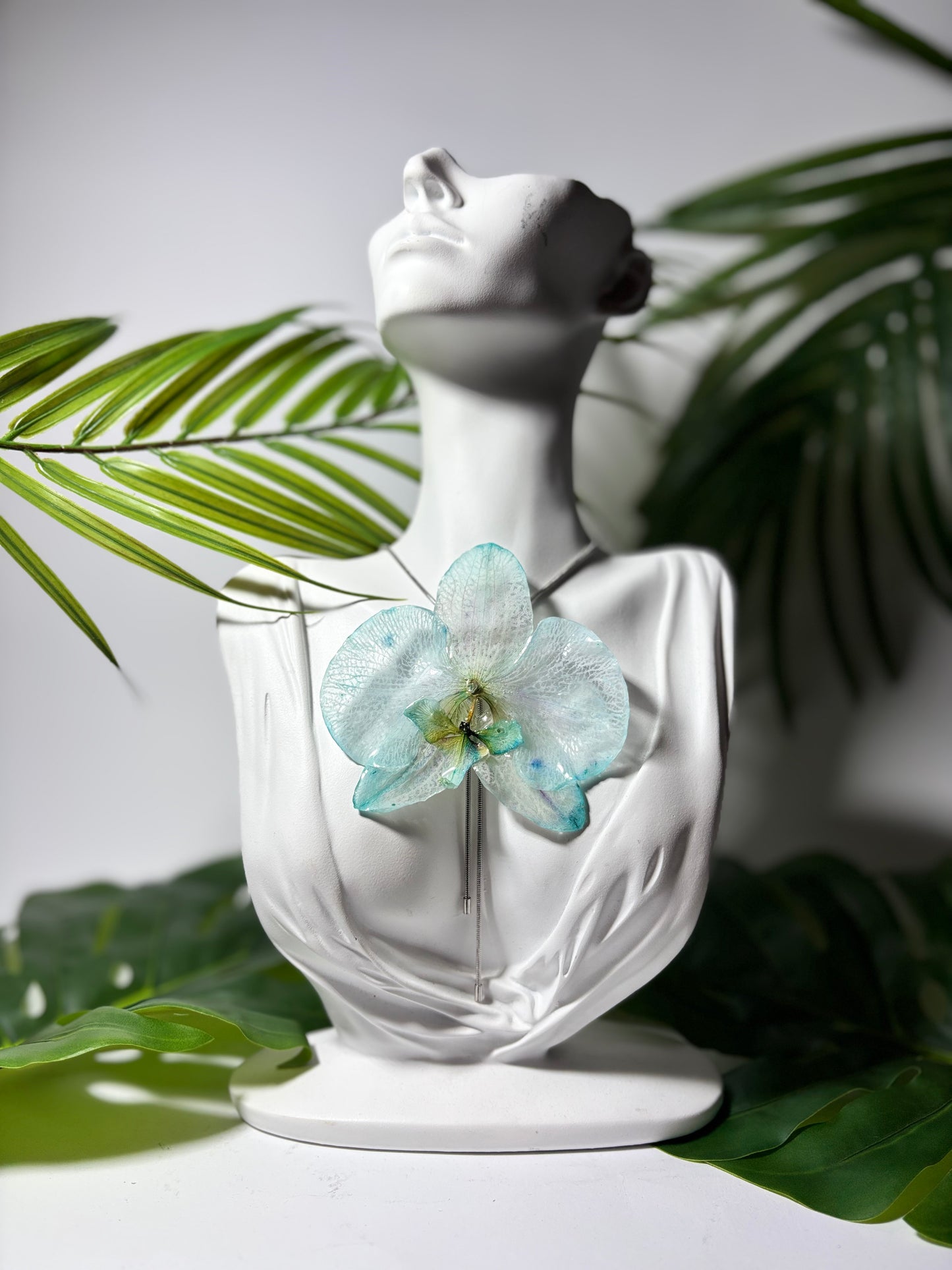 Turquoise fever orchid necklace