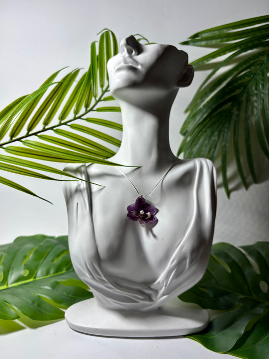 Purple moura necklace
