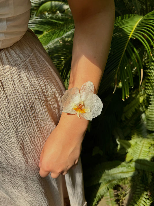 Tropical white bracelet