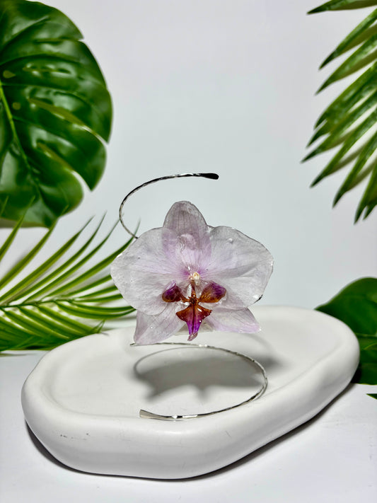Soft orchid bracelet