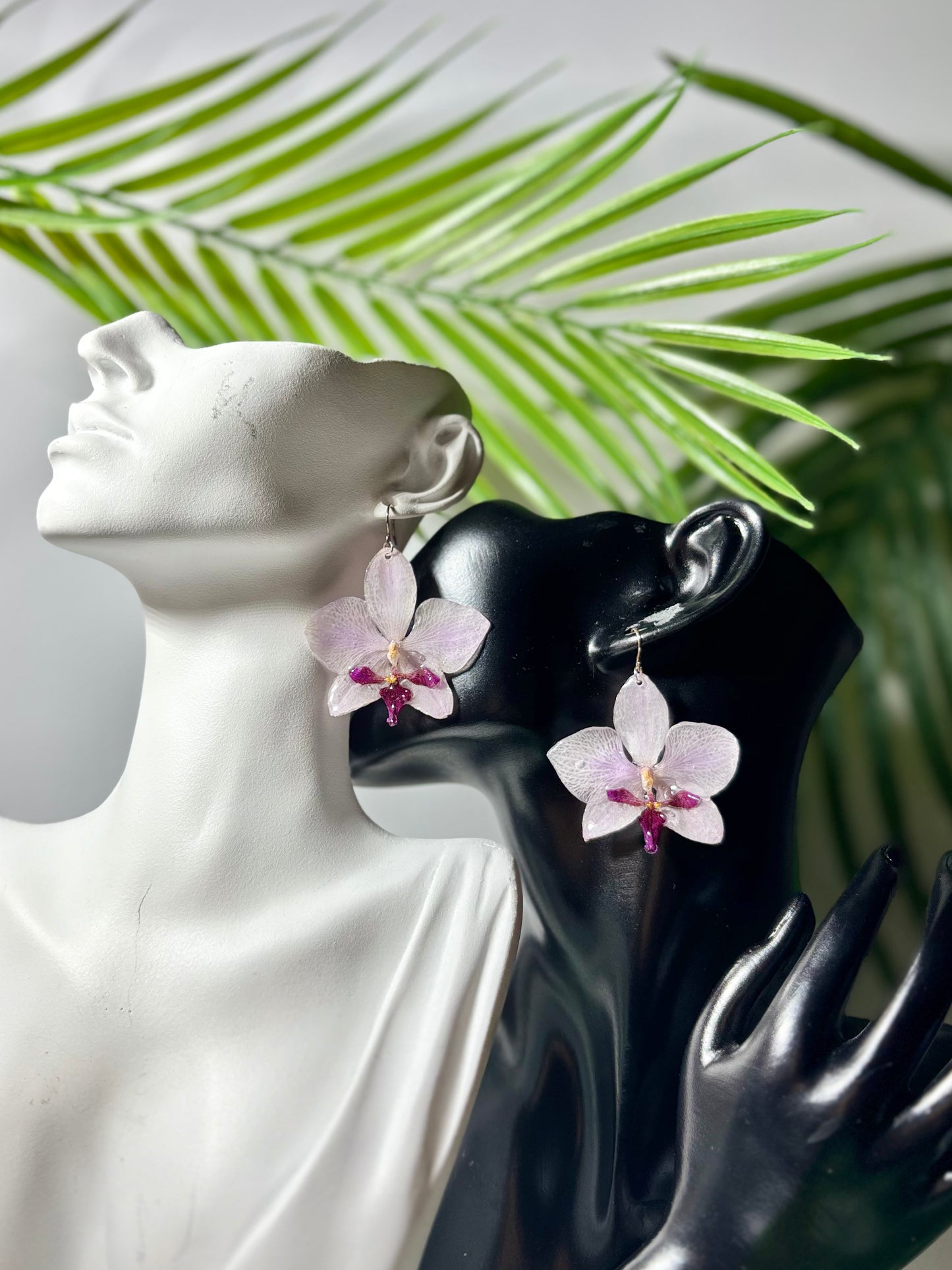 Boucles d'oreilles orchidée pointues