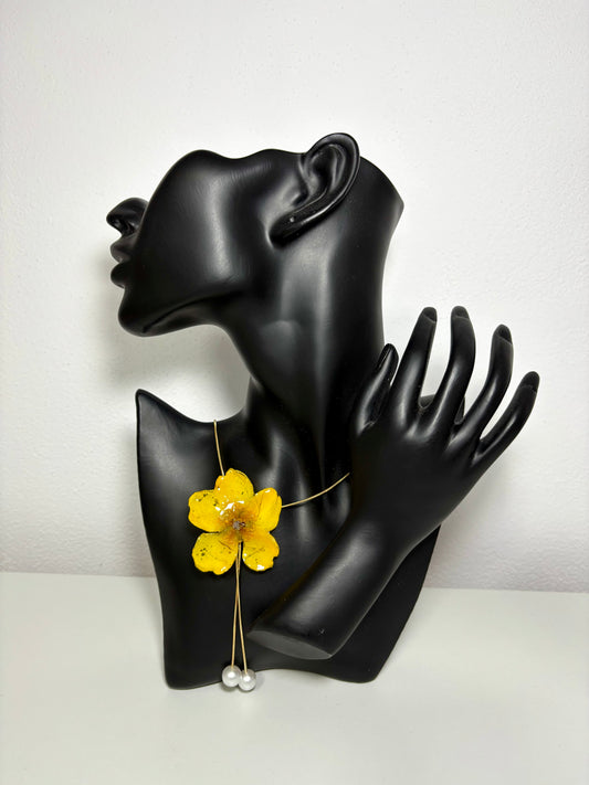 Golden bloom 💛