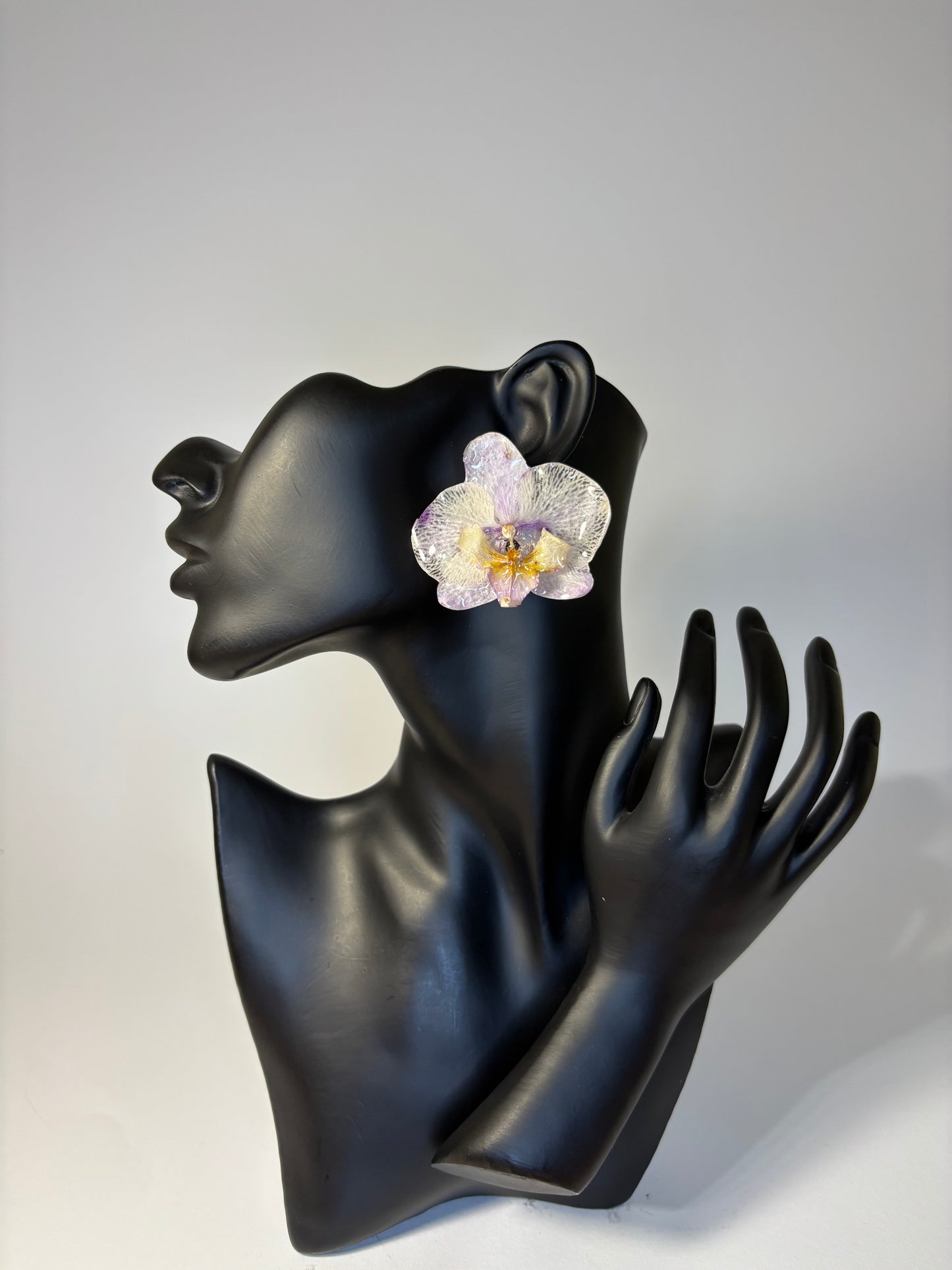 Cercei purple Orchids